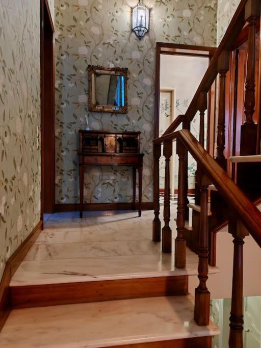 Casa Valli เรจโจเอมิเลีย ภายนอก รูปภาพ