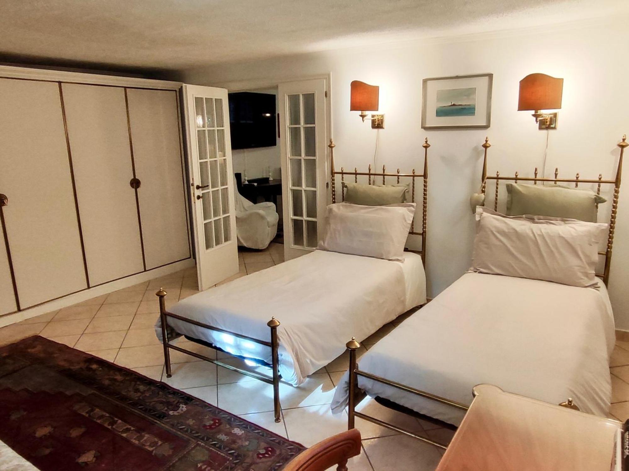 Casa Valli เรจโจเอมิเลีย ภายนอก รูปภาพ