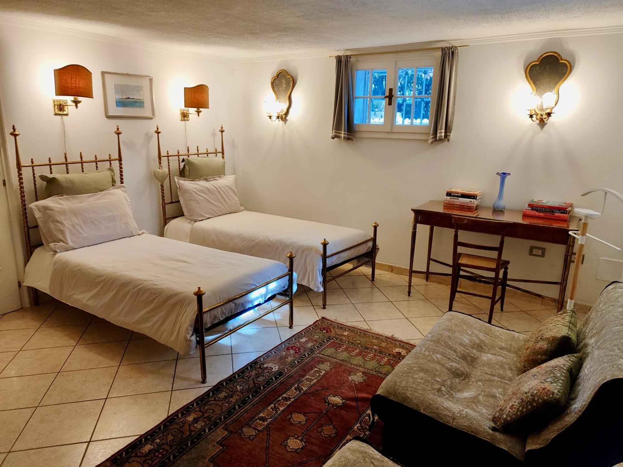 Casa Valli เรจโจเอมิเลีย ภายนอก รูปภาพ